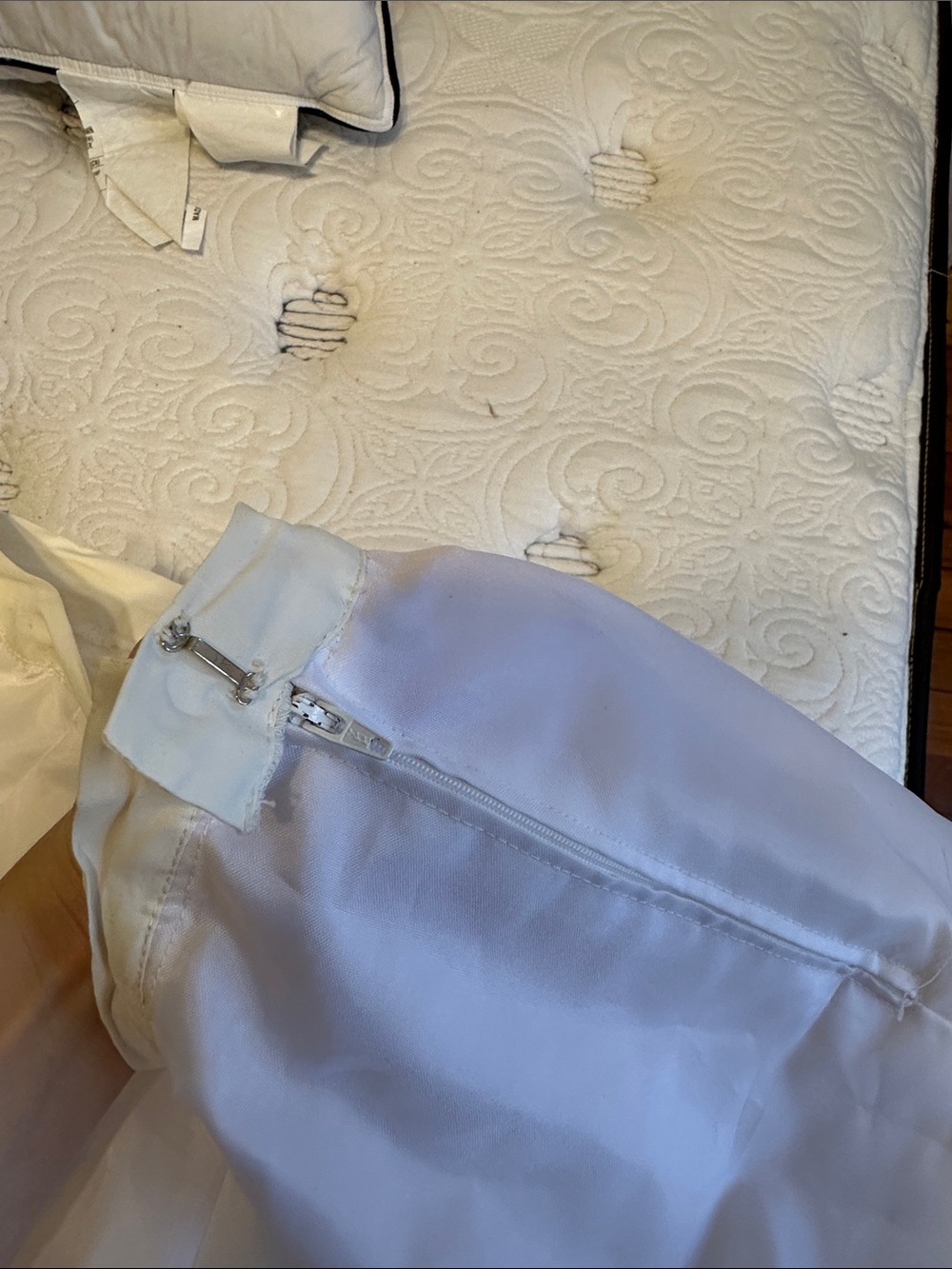 White Ruffled Full-Length underskirt - Picture 8 of 9